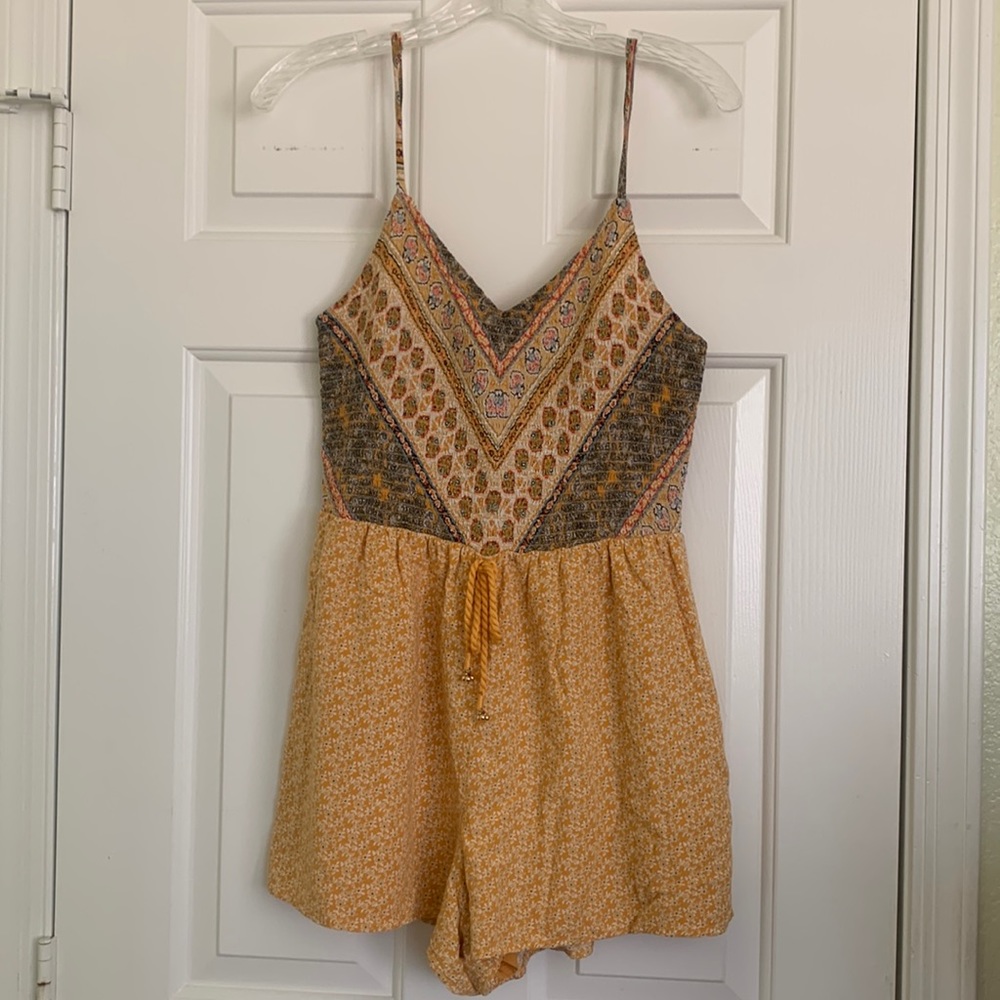 Xhilaration Romper Paysuit Medium M Paisley Boho Scarf Print Target Yellow